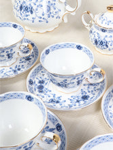 Charger l'image dans la galerie, Blue Flower Tea Set | 24 Pieces