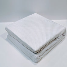 Charger l'image dans la galerie, Mattress Cover Protector | Waterproof, Breathable, Hypo-allergic, Deep Pocket