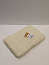 Charger l'image dans la galerie, Pair of Cotton Bath Towels