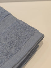 Charger l'image dans la galerie, Pair of Cotton Bath Towels