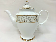 Charger l'image dans la galerie, Royal Gold Tea Set | 15 pieces