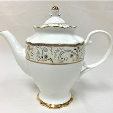 Load image into Gallery viewer, Hampstead Collection Gold Trim Tea Pot