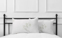 Charger l'image dans la galerie, Bamboo Pillow With Removable Washable Bamboo Cover Case (Queen Size)